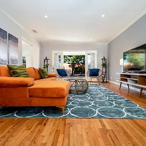 Beautiful Sunny La Oasis - 4br,2bt Whole House - Private Pool And Large Backyard! Los Angeles